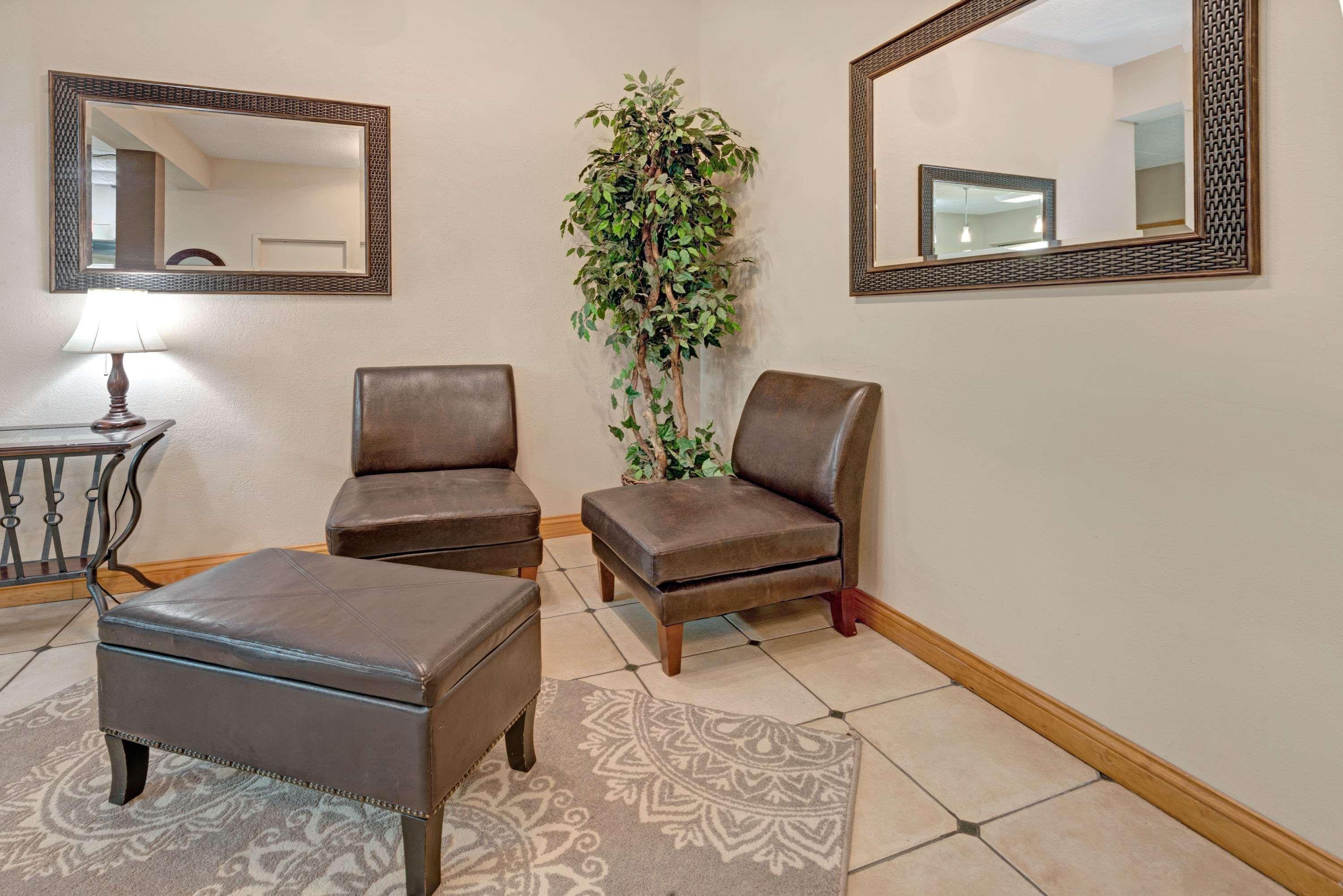 Super 8 By Wyndham Indianapolis South Motel Bagian luar foto